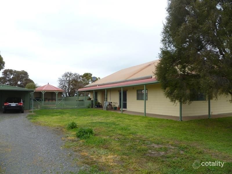 24 Riverside Rd, Dooen, VIC 3401