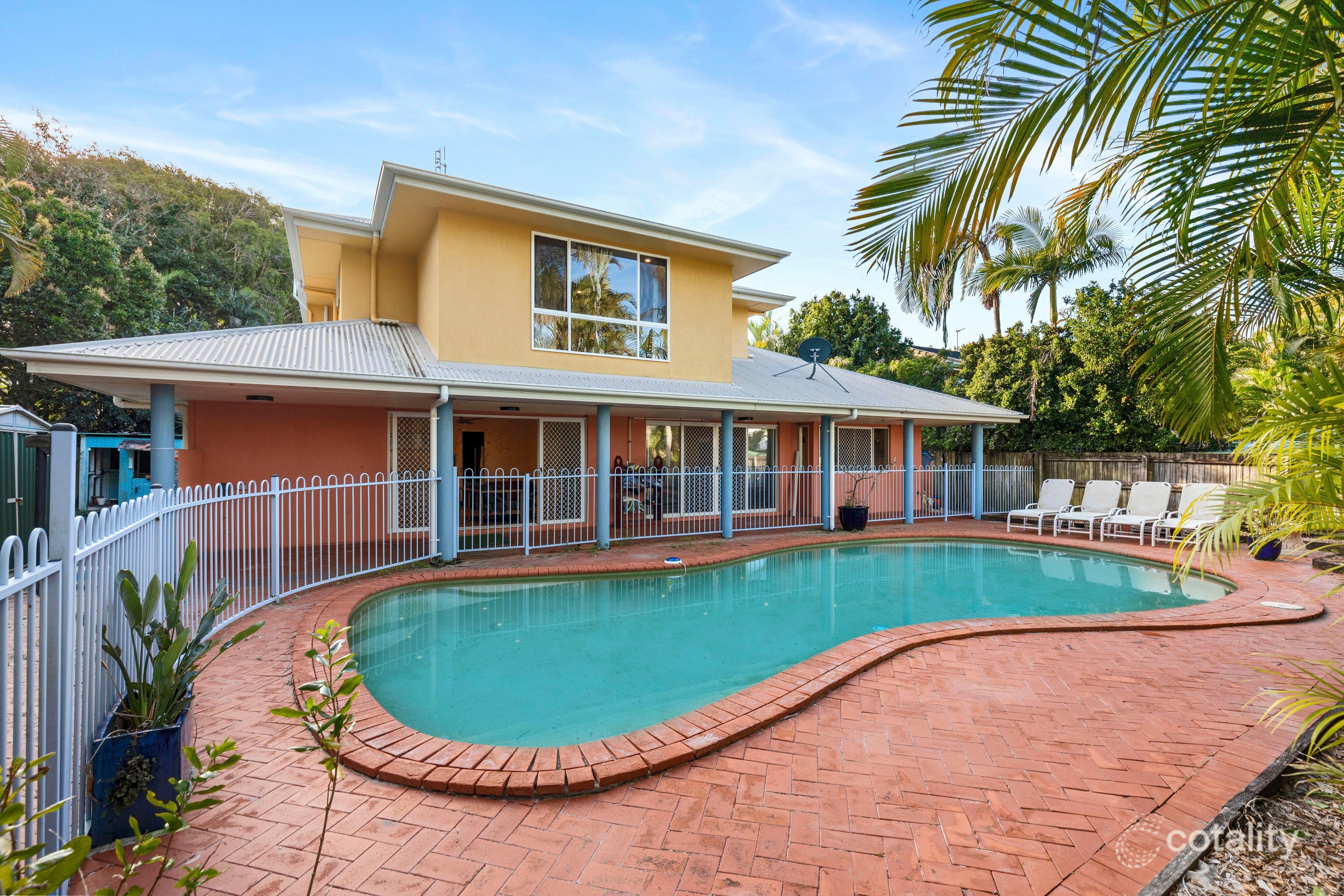 3 Voyagers Pl, Sunrise Beach, QLD 4567