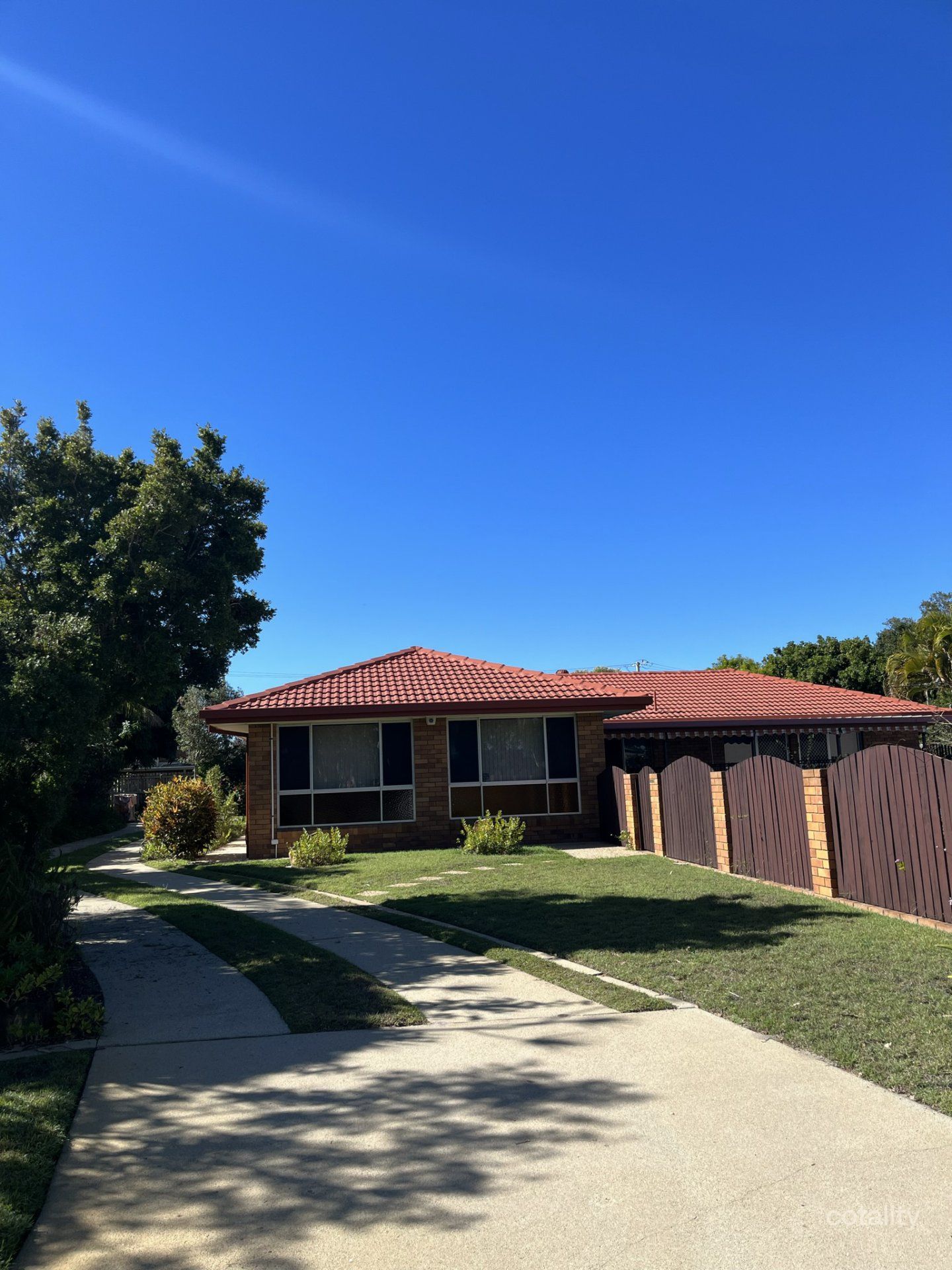 11 Eagle Ct, Banksia Beach, QLD 4507