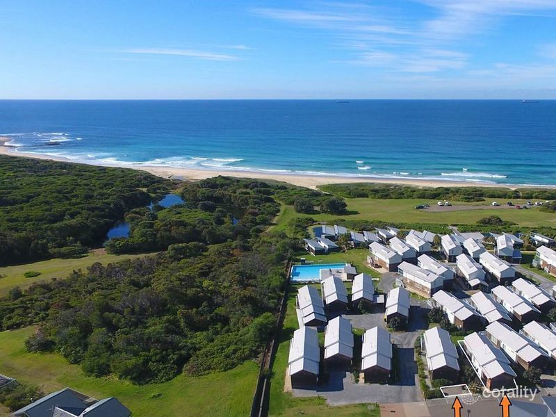 43 Seaside Cct, Caves Beach, NSW 2281
