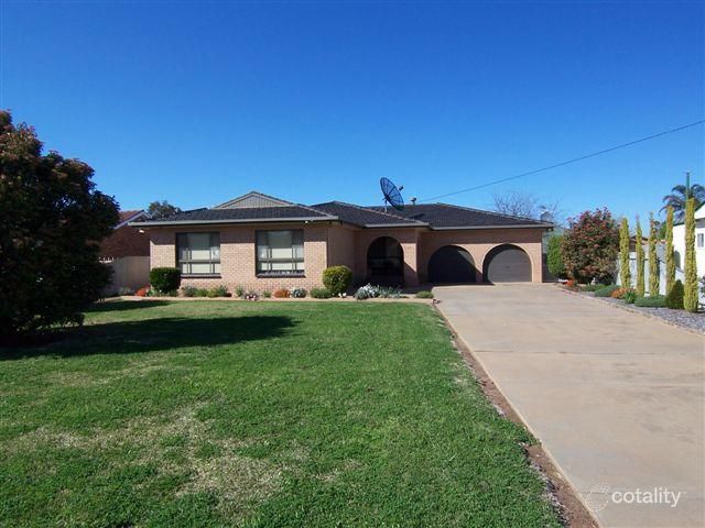 54 Wilga St, Hanwood, NSW 2680