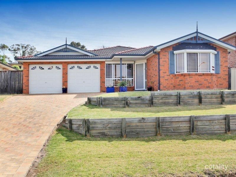 8 St Jerome Cl, Blair Athol, NSW 2560