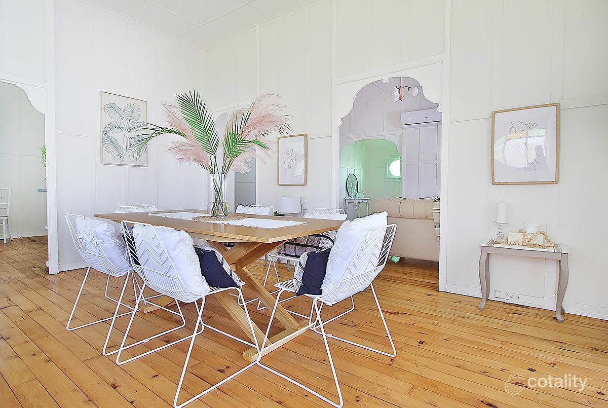 25 Booval St, Booval, QLD 4304