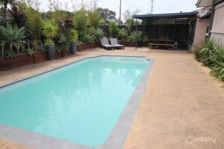 40 Washington Dr, Oakleigh South, VIC 3167