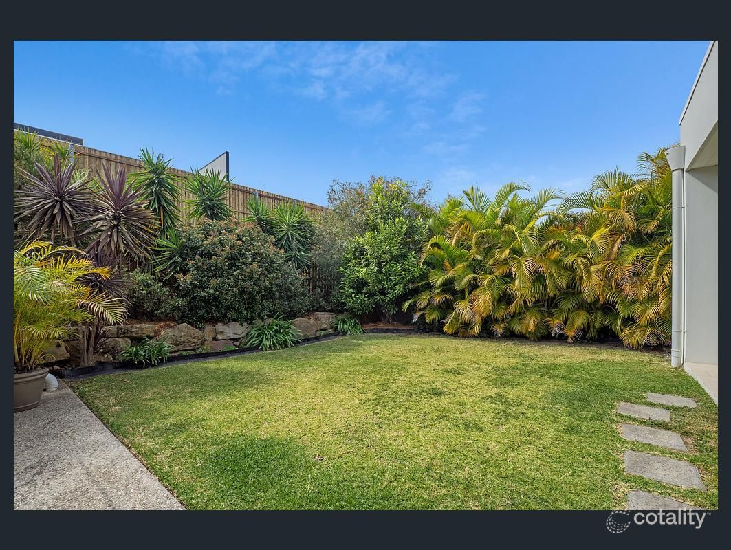 2/30 Heights Dr, Robina, QLD 4226