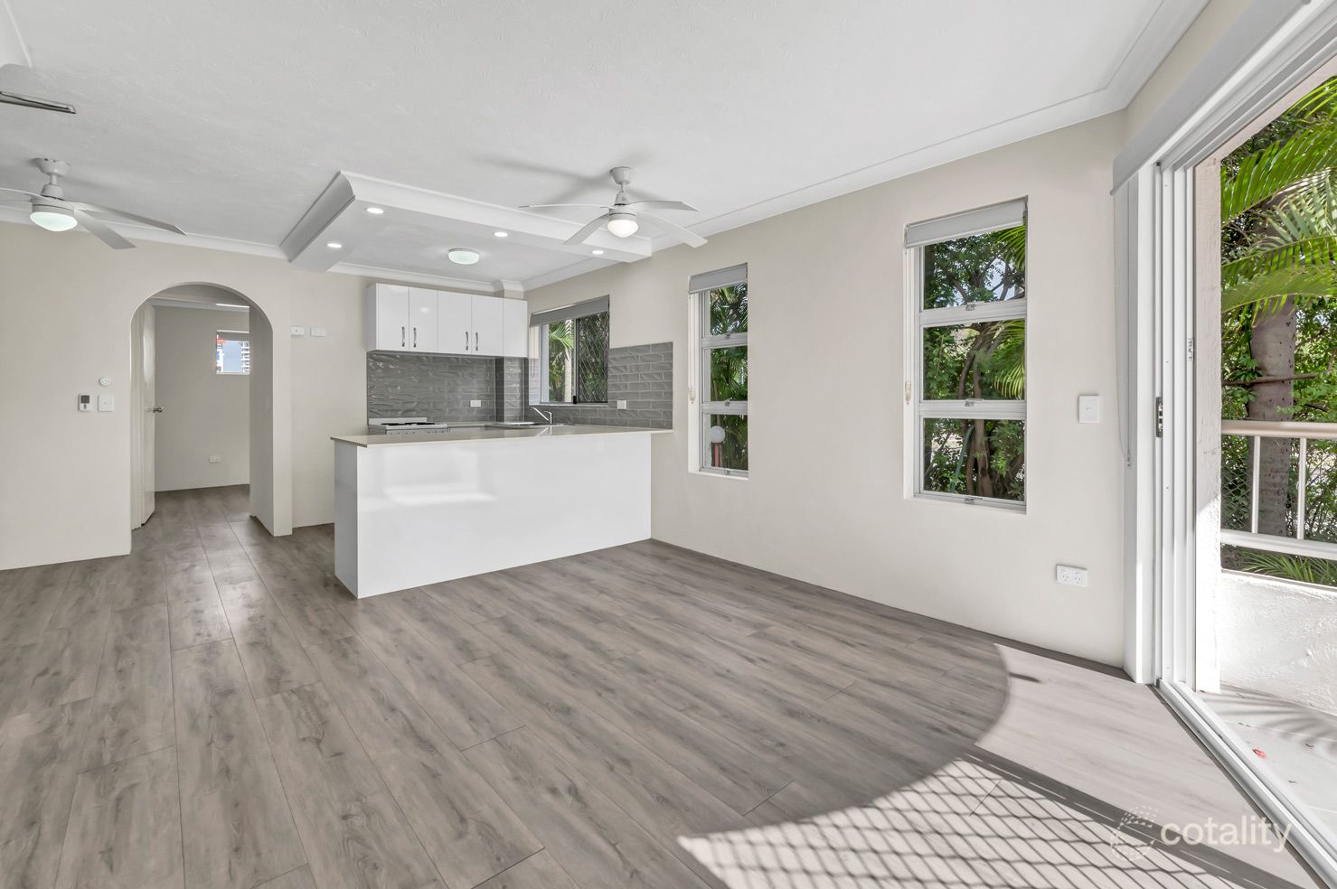 10/2753 Gold Coast Hwy, Broadbeach, QLD 4218