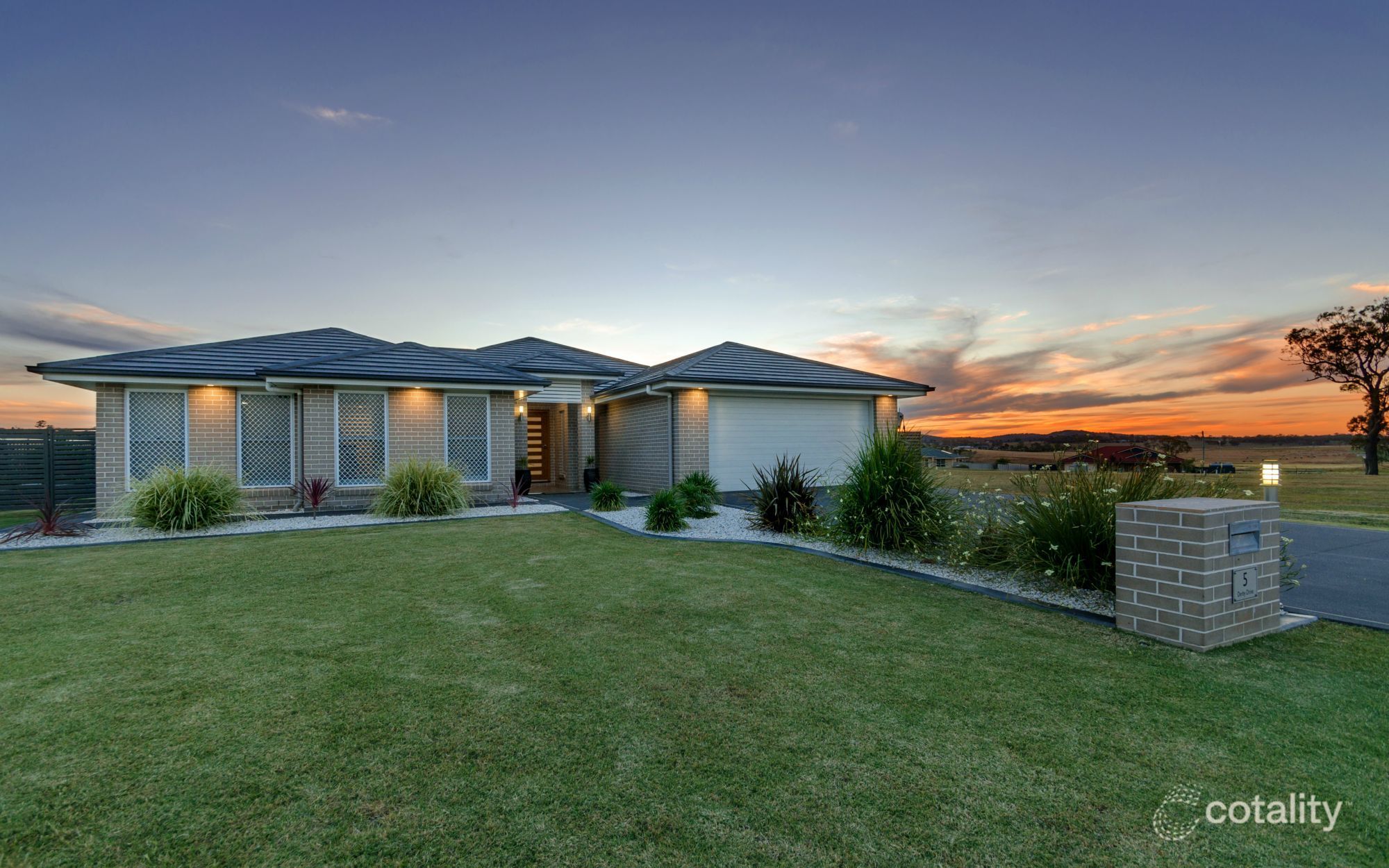 5 Derby Dr, Rosenthal Heights, QLD 4370