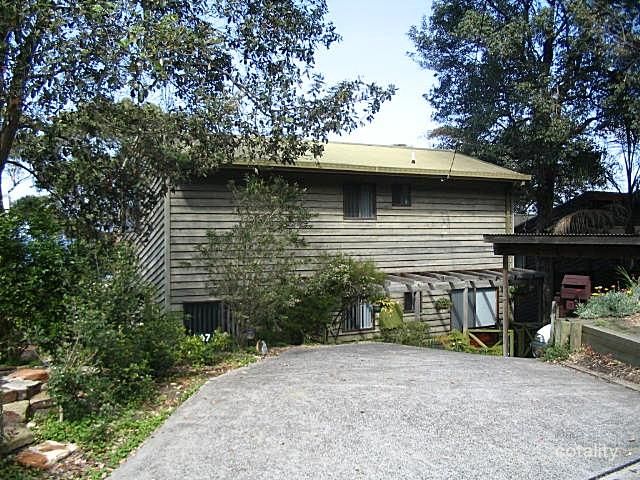 10 Easter Pde, North Avoca, NSW 2260