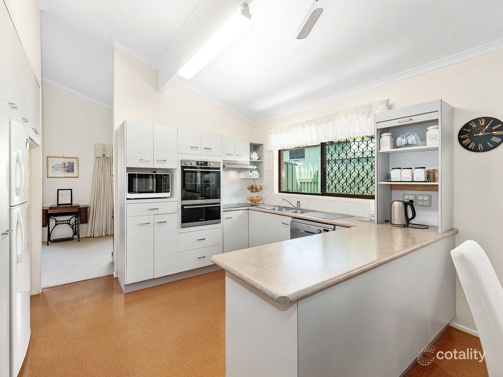 14 Sika Ct, Chermside West, QLD 4032