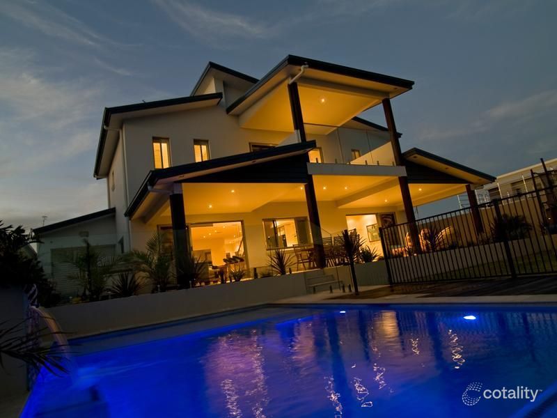 15 Harbourvue Ct, Helensvale, QLD 4212