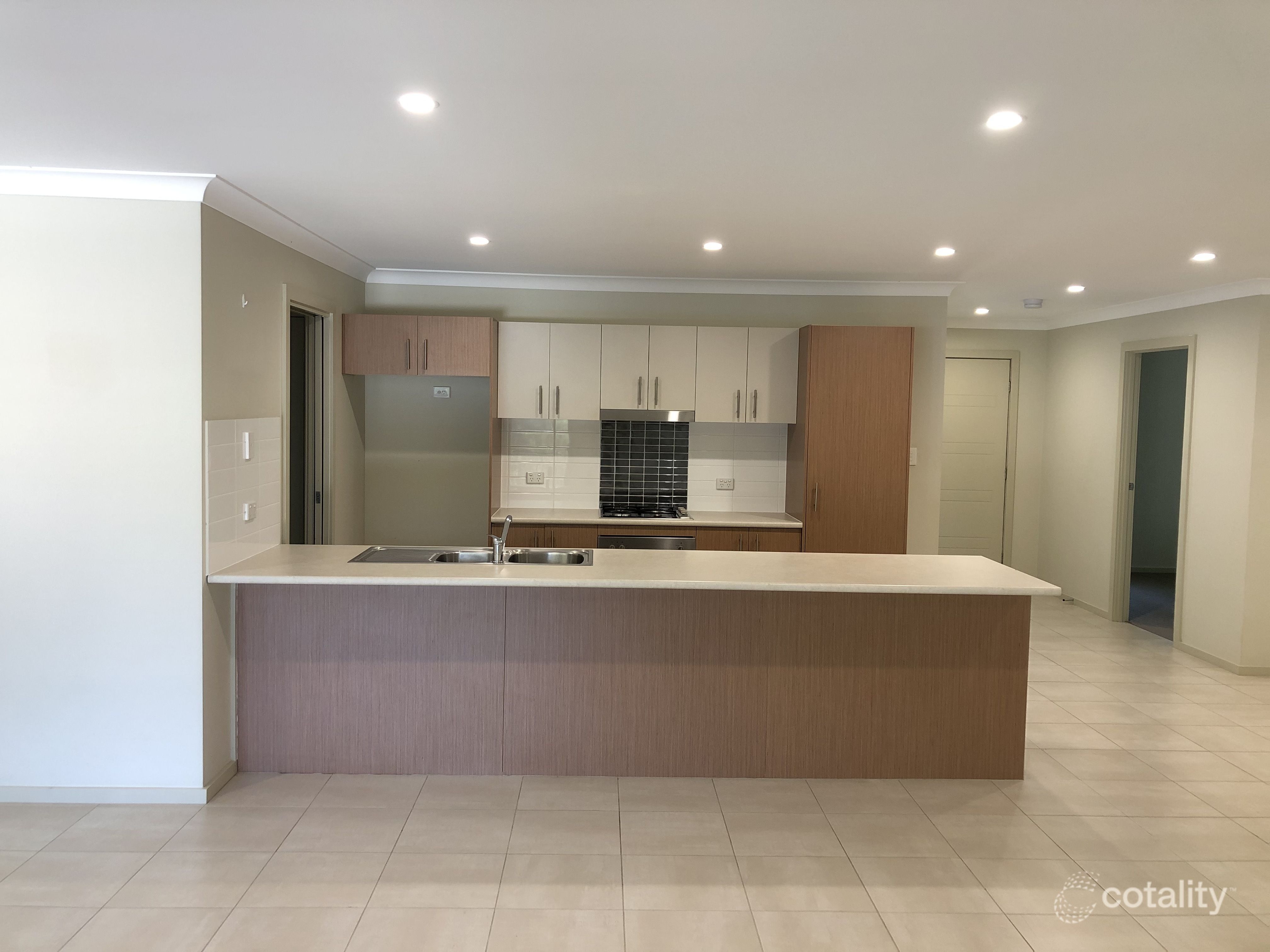 21 Raleigh St, Cameron Park, NSW 2285
