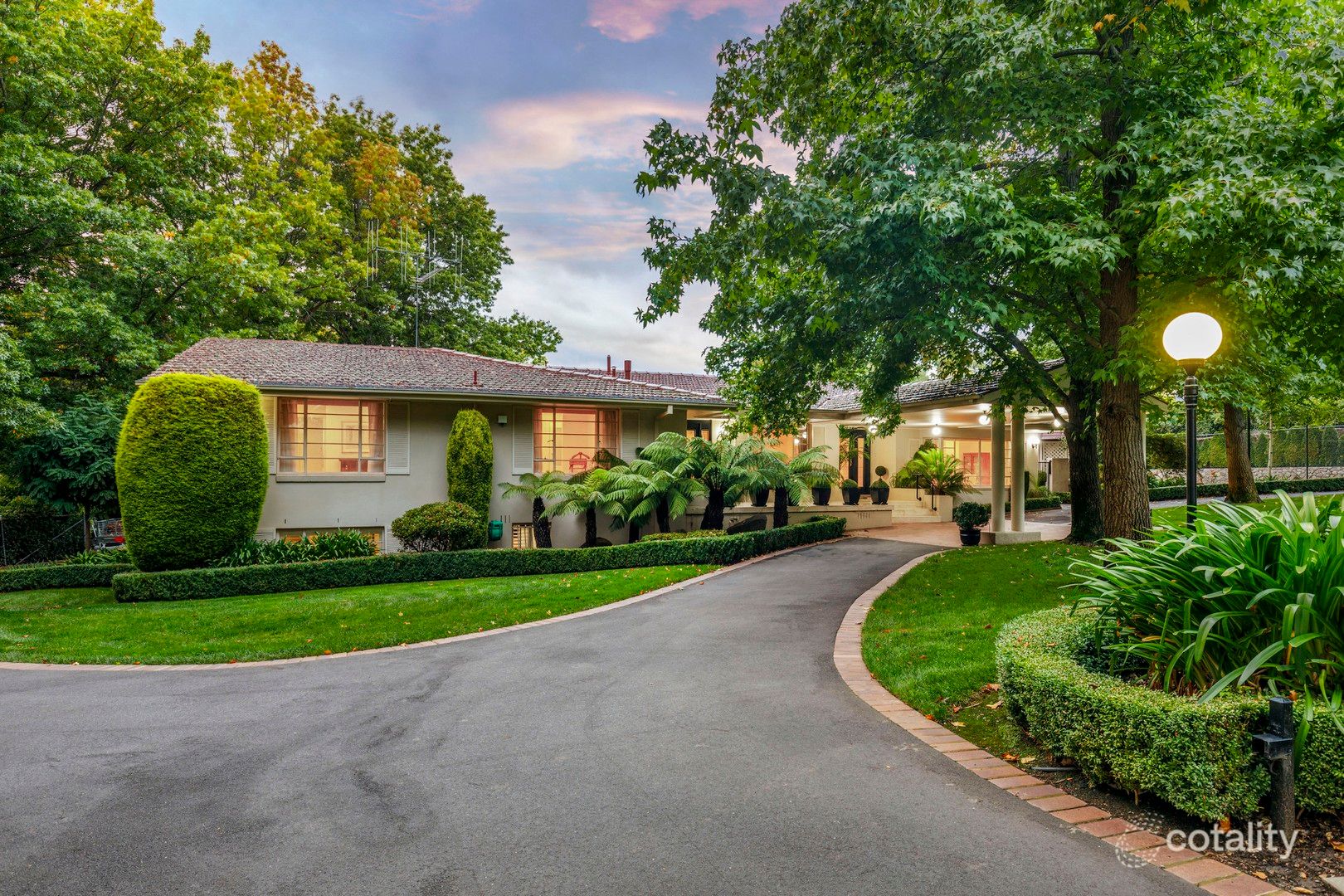 55 Arthur Cir, Red Hill, ACT 2603