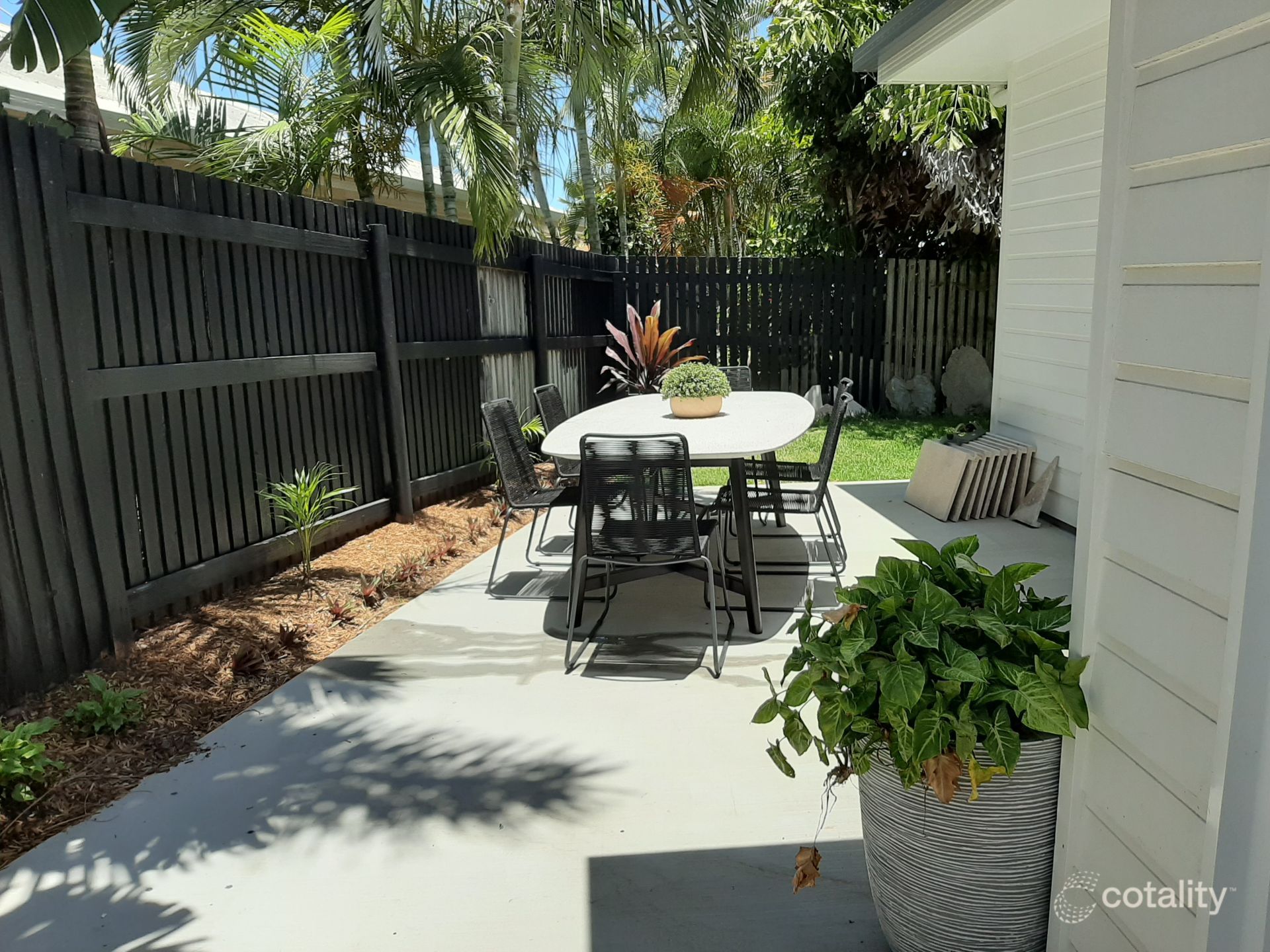 1 Seychelles Rd, Shoal Point, QLD 4750