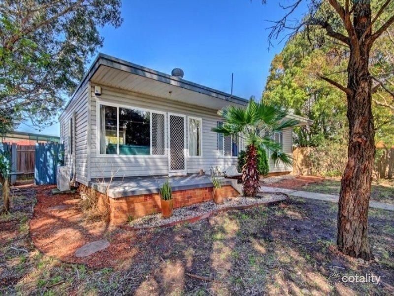 27 Culgoa Cres, Koonawarra, NSW 2530