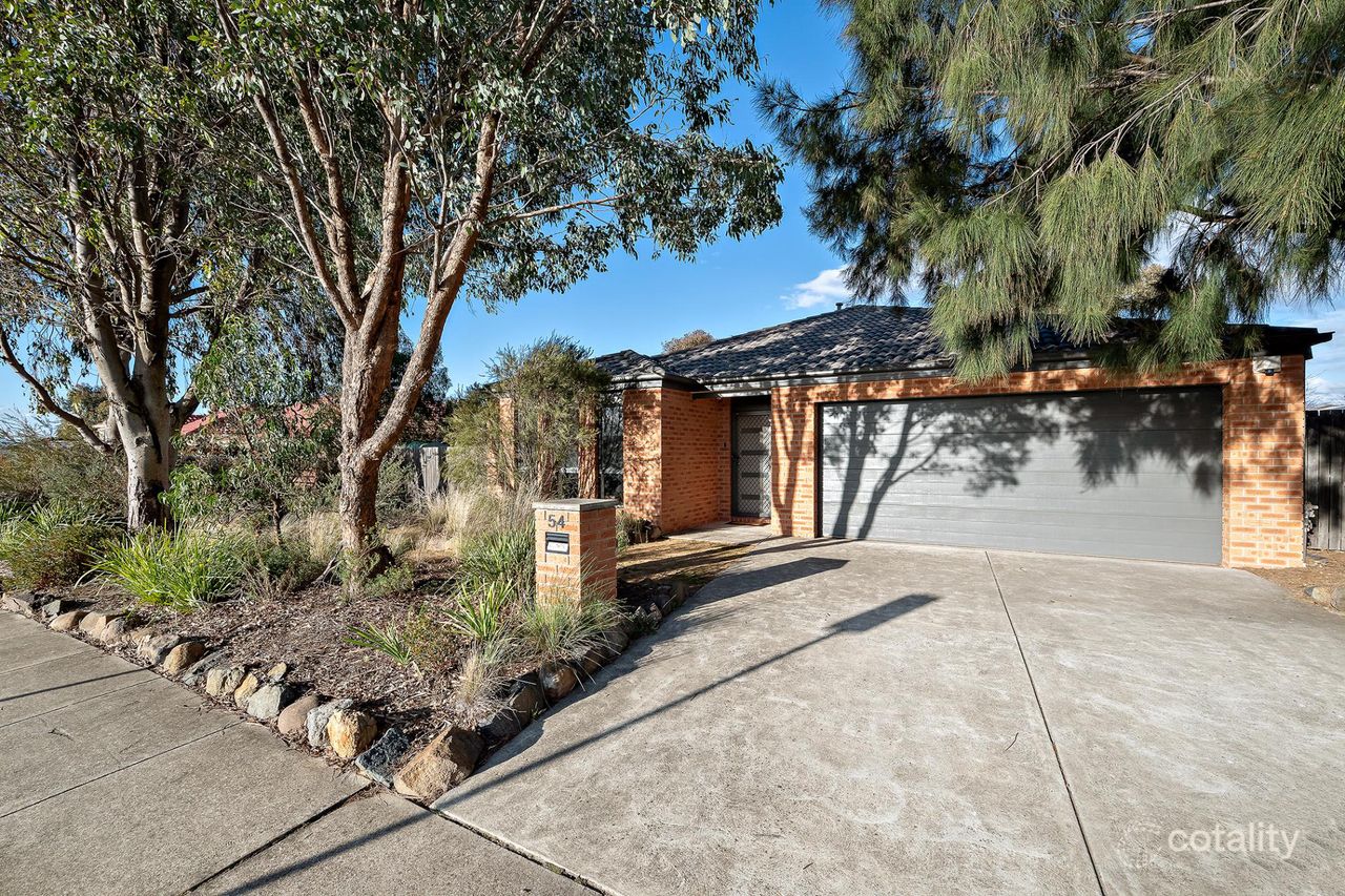 54 Macfarlane Burnet Ave, Macgregor, ACT 2615