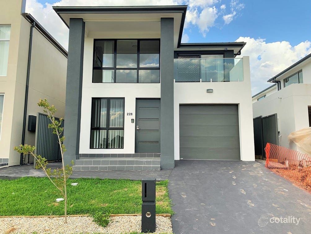 228 Greenview Pde, The Ponds, NSW 2769