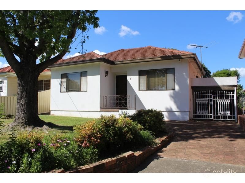 9 Lloyd Ave, Yagoona, NSW 2199