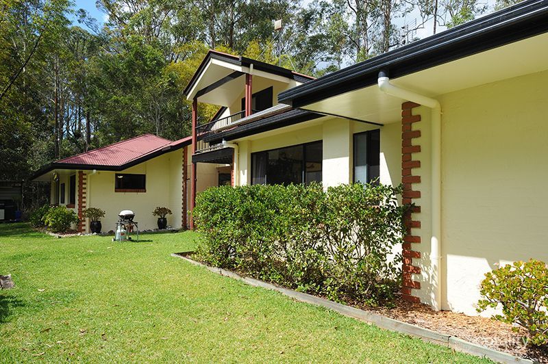 204 Storrs Rd, Peachester, QLD 4519