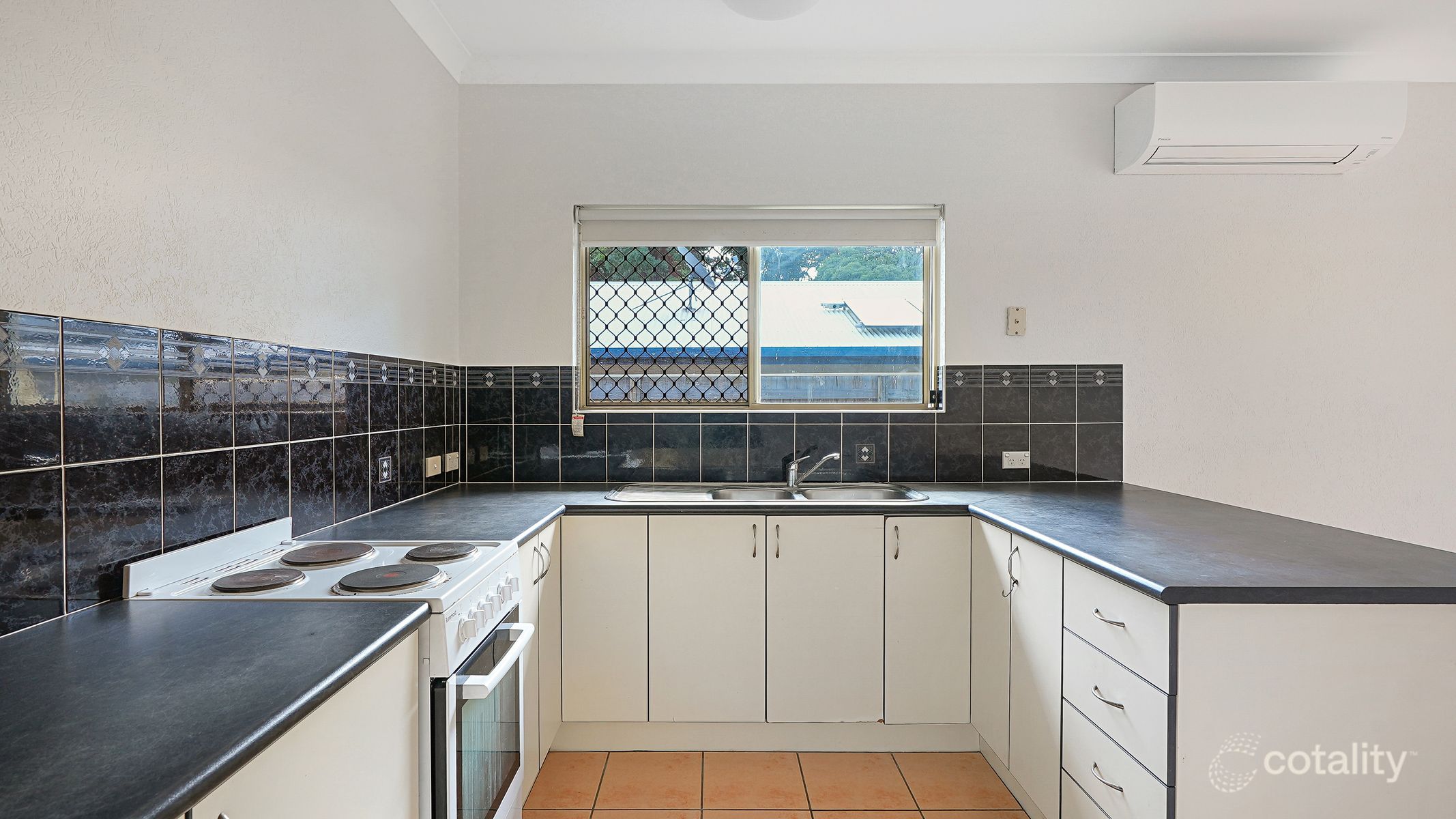 11 Shamrock Ave, Brinsmead, QLD 4870