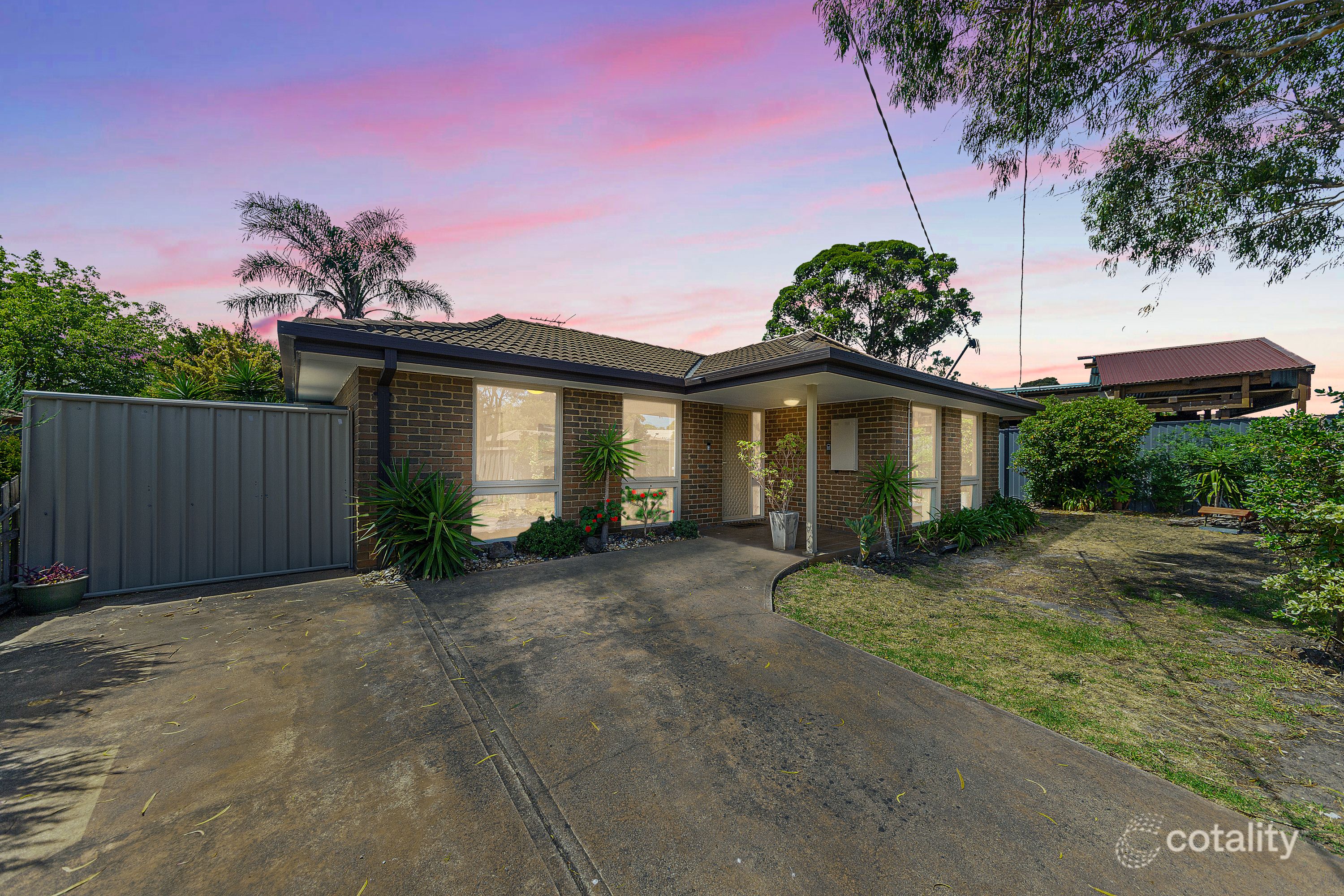23 Taketa Cres, Frankston, VIC 3199