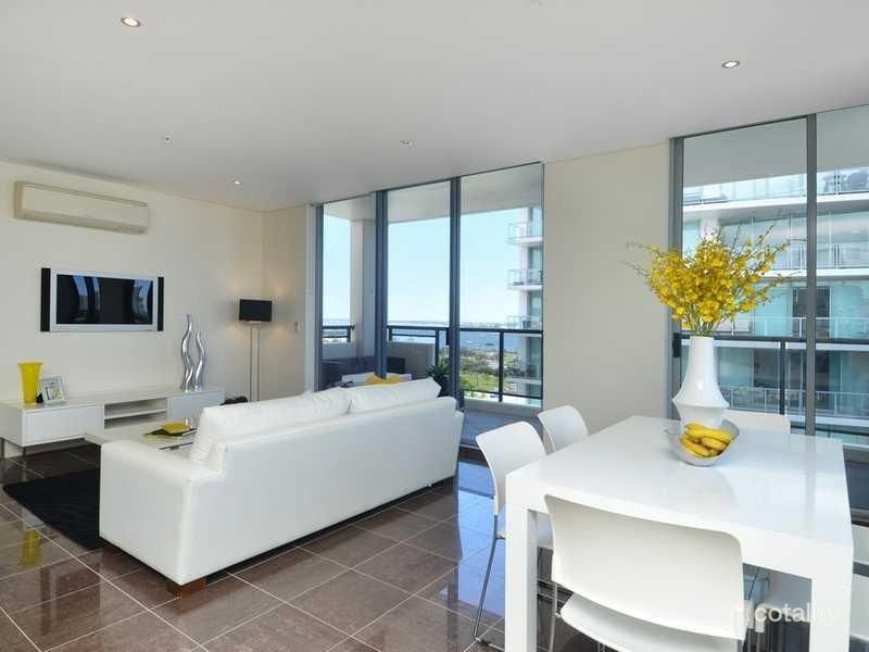 1112/3 Como Cres, Southport, QLD 4215