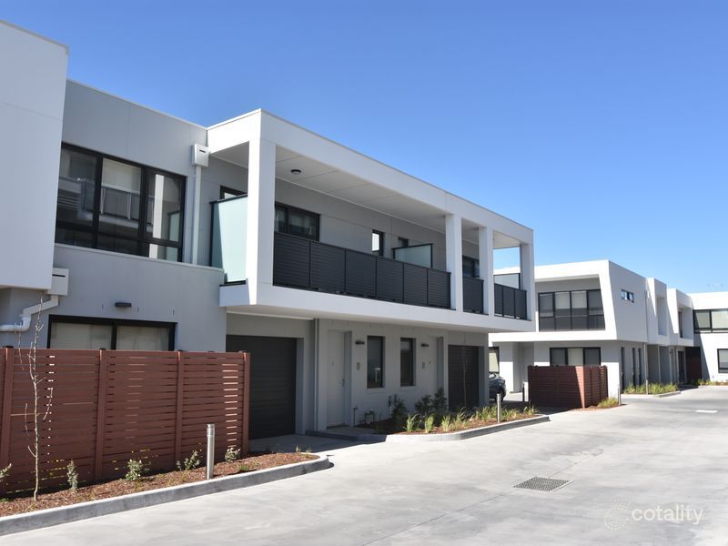 2/13 South St, Hadfield, VIC 3046