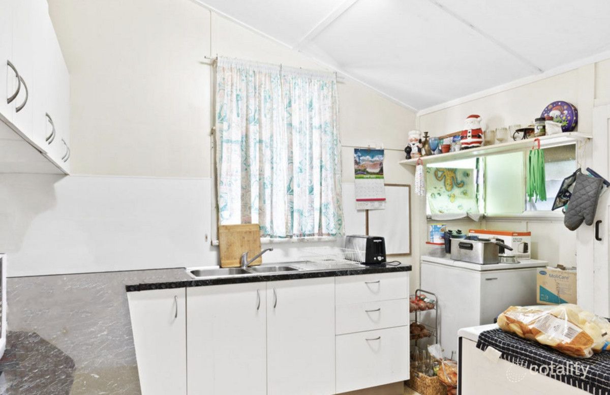 39 Harbourne St, Koongal, QLD 4701