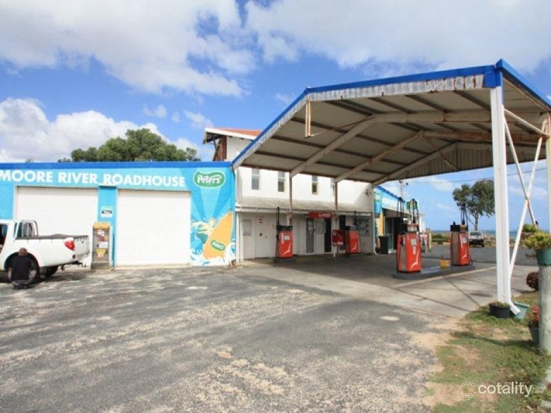 1 Mullins St, Guilderton, WA 6041