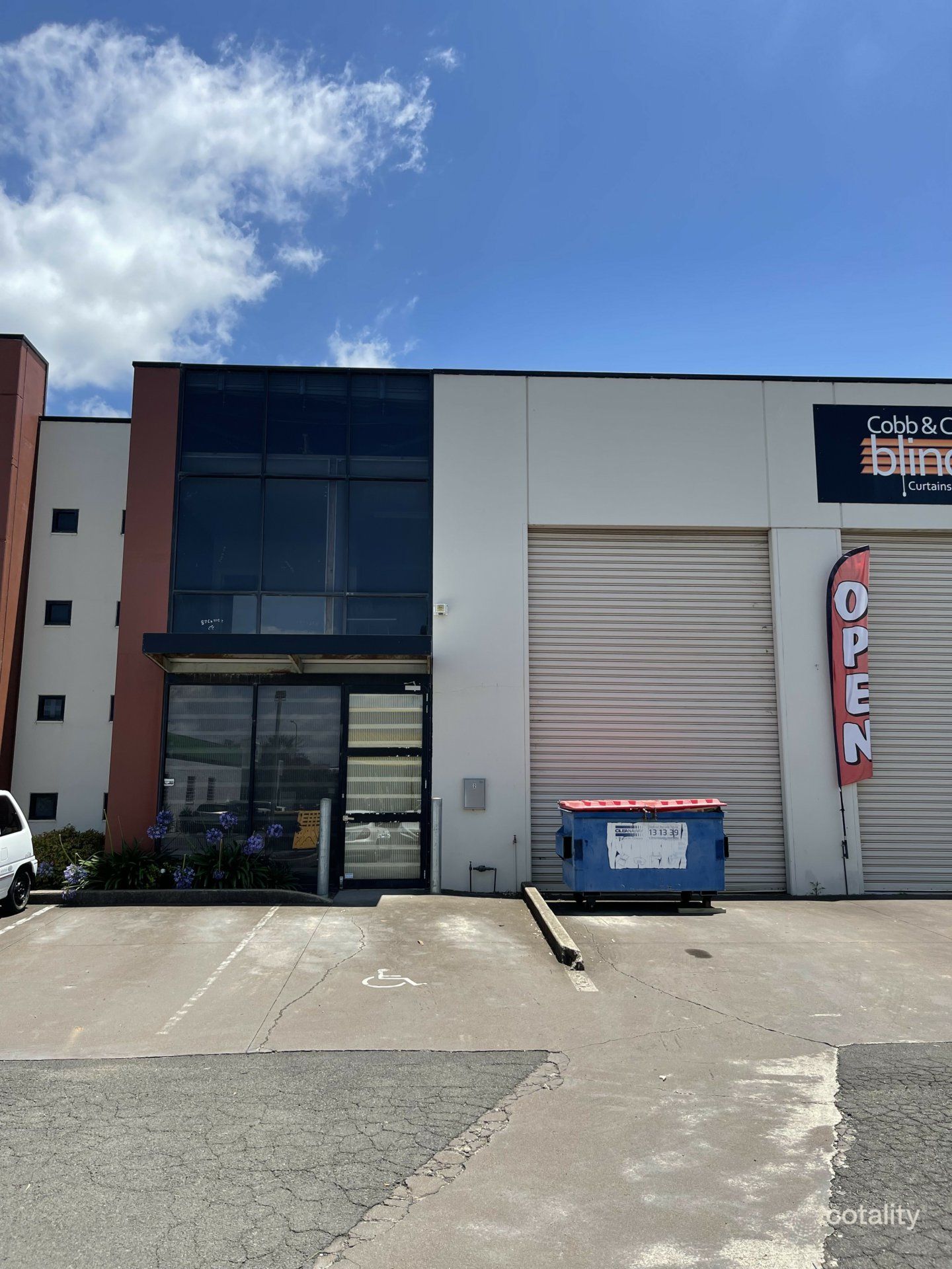 2/11 Blaxland Serviceway, Campbelltown, NSW 2560