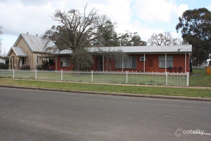 99 Halls Rd, Goorambat, VIC 3725