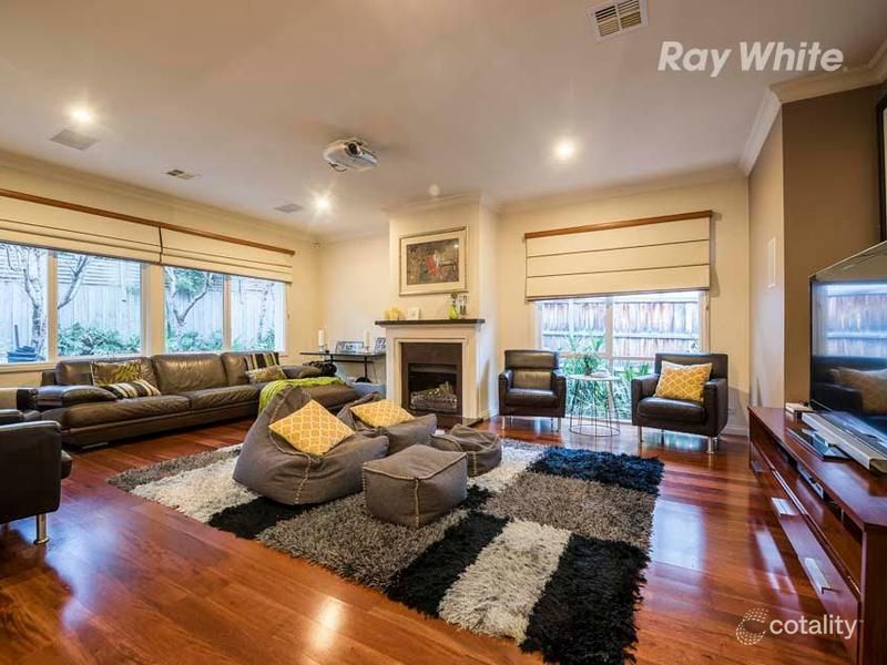 132 Ernest Jones Dr, Macleod, VIC 3085