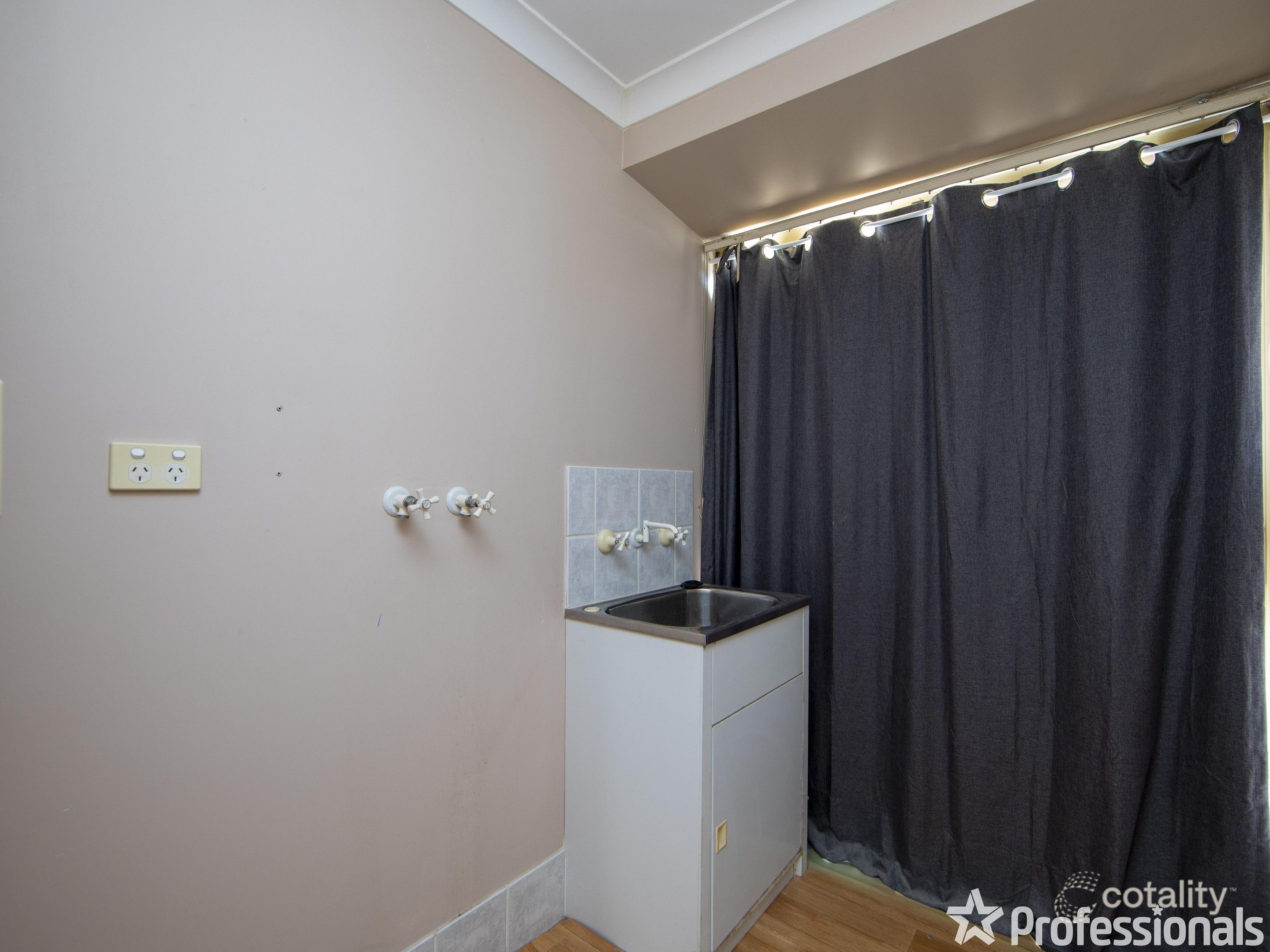 38 Jobson Loop, Brookdale, WA 6112