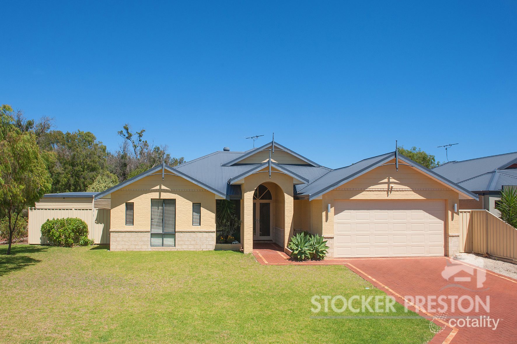 18 Kooljak Rd, Broadwater, WA 6280