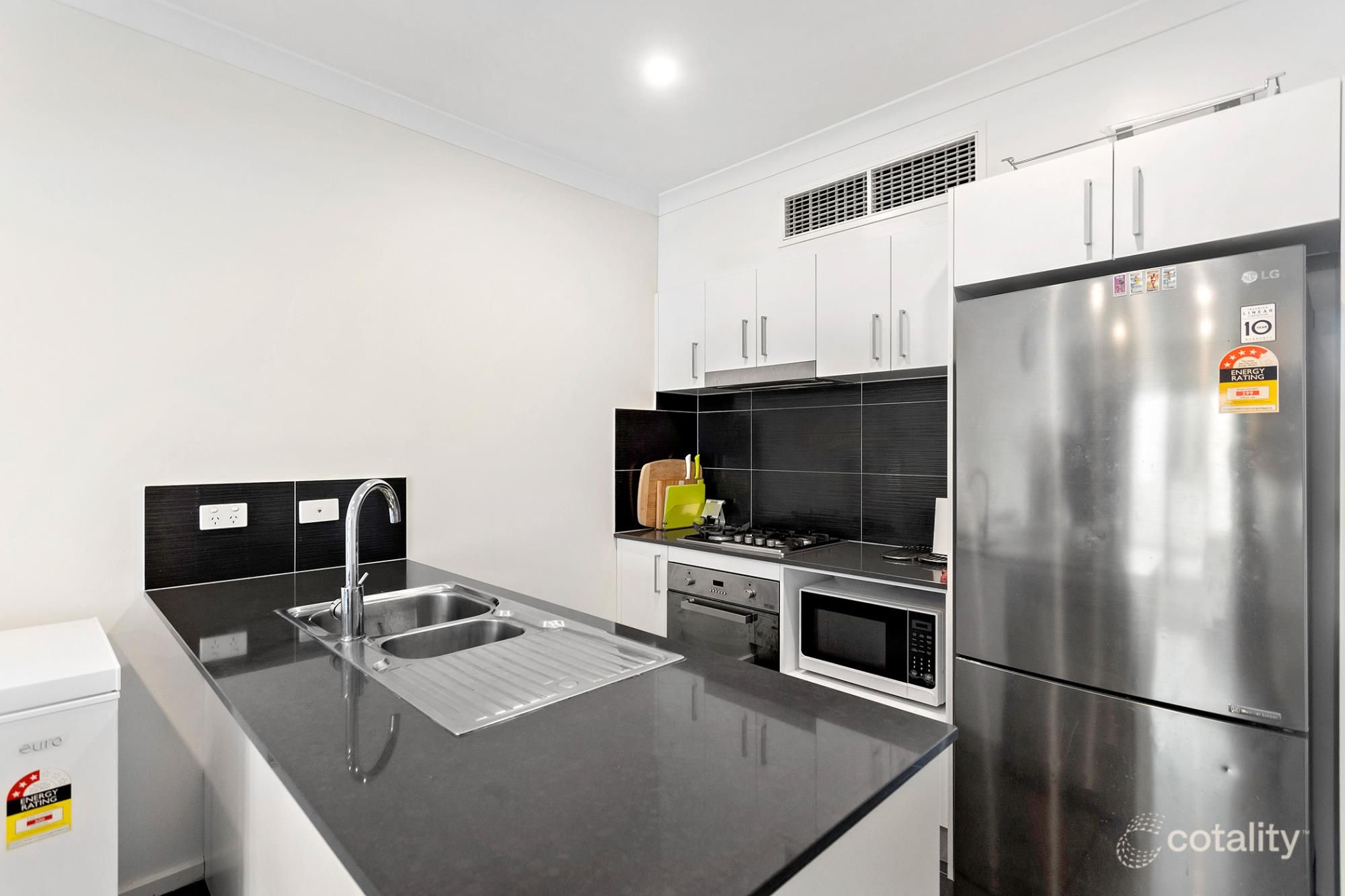 21/40 Henry Kendall St, Franklin, ACT 2913