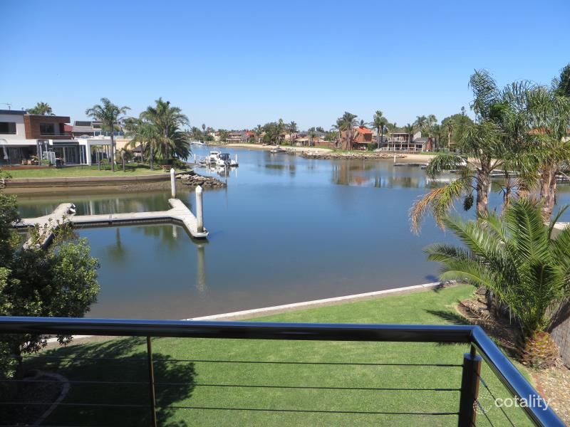 4/2 Snapper Point Dr, Patterson Lakes, VIC 3197