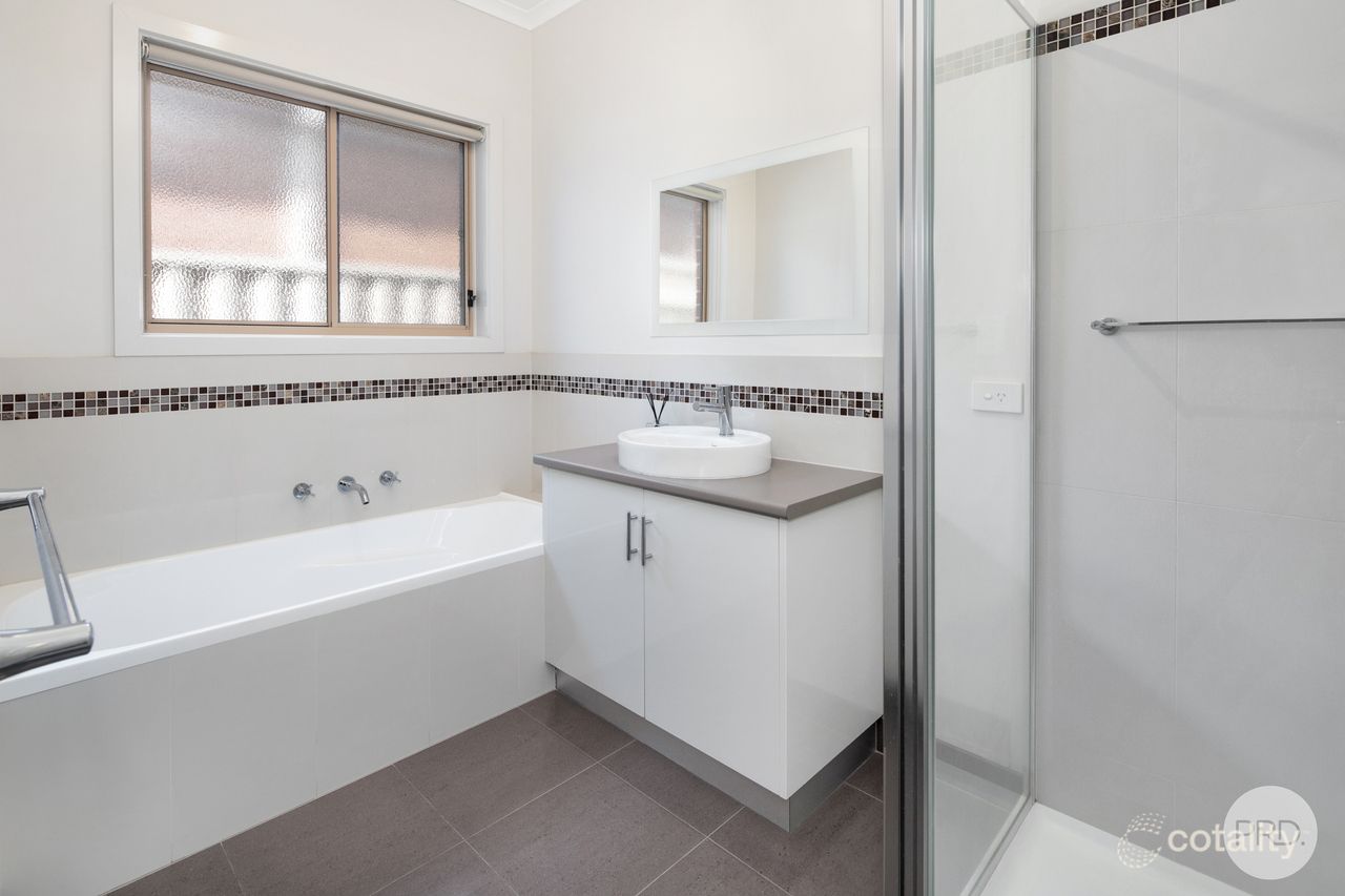 260 Forest St, Wendouree, VIC 3355