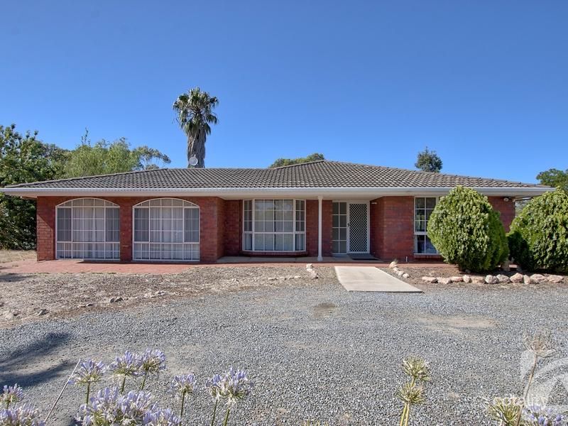 8 Lionel Rd, Lewiston, SA 5501