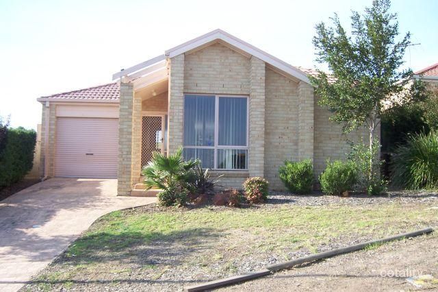 6 Gardiner St, Minto, NSW 2566