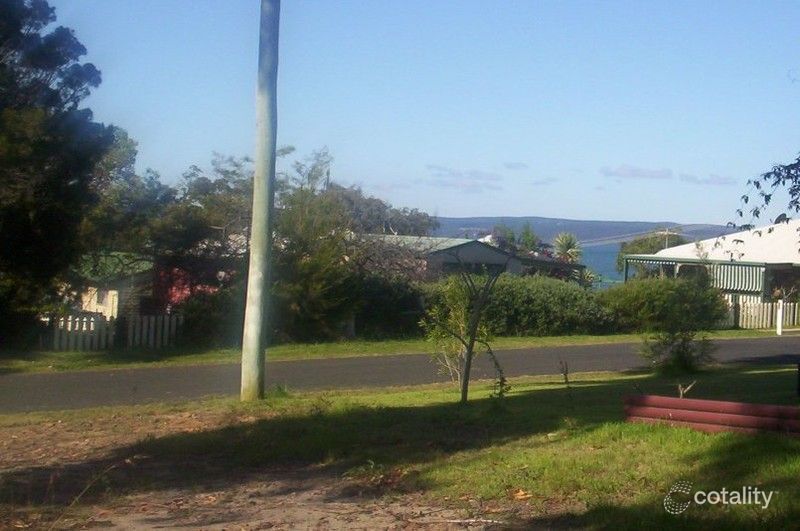 44 Barramundi St, Macleay Island, QLD 4184