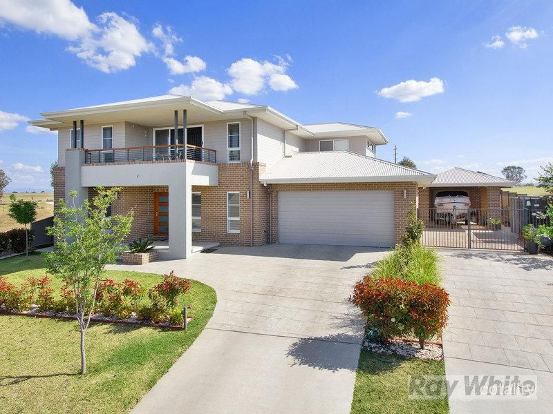 18 Peak Dr, Hillvue, NSW 2340
