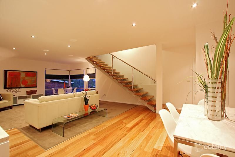 18 Carnegie Cres, Narrabundah, ACT 2604