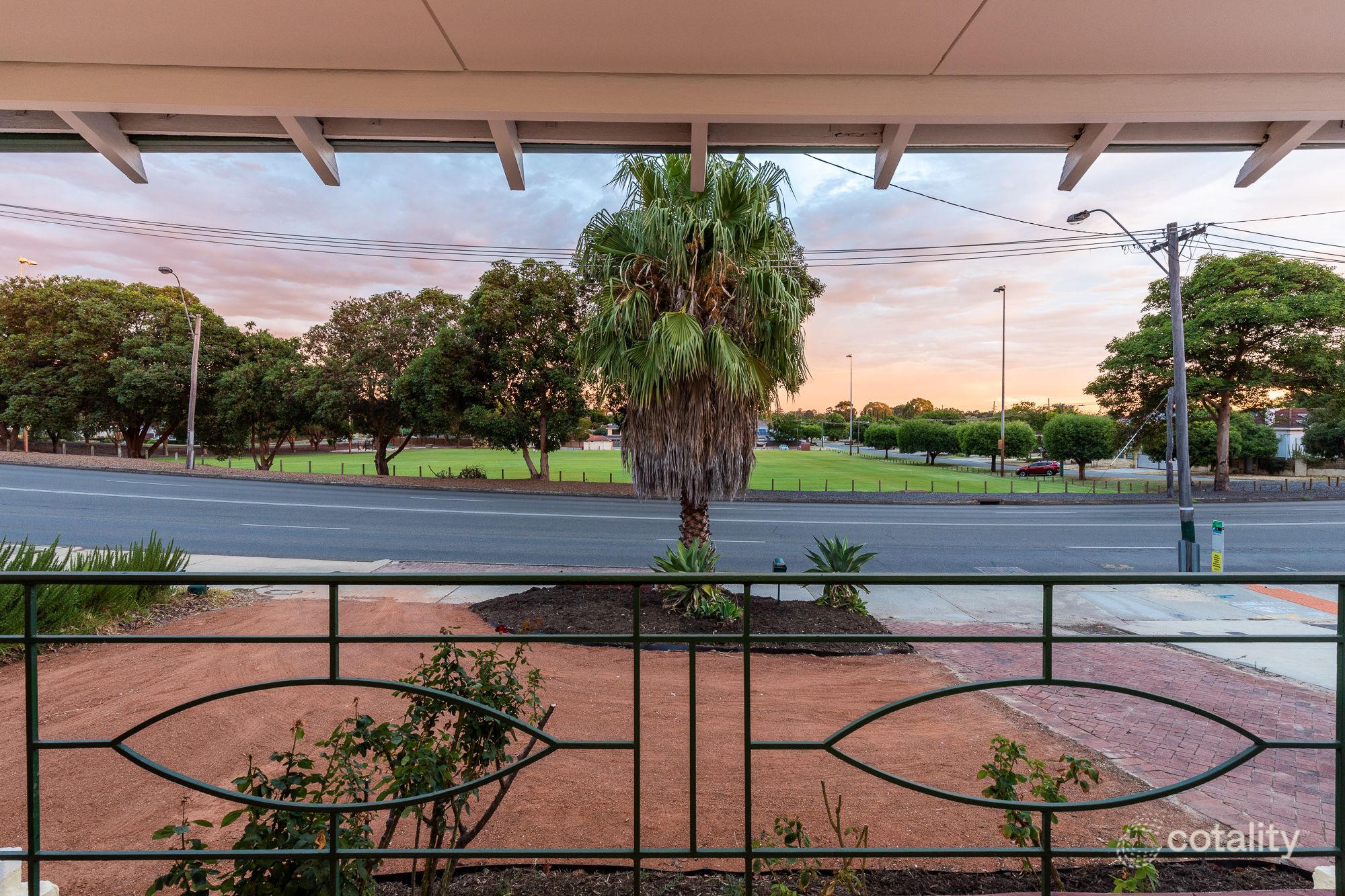 1045 Beaufort St, Bedford, WA 6052