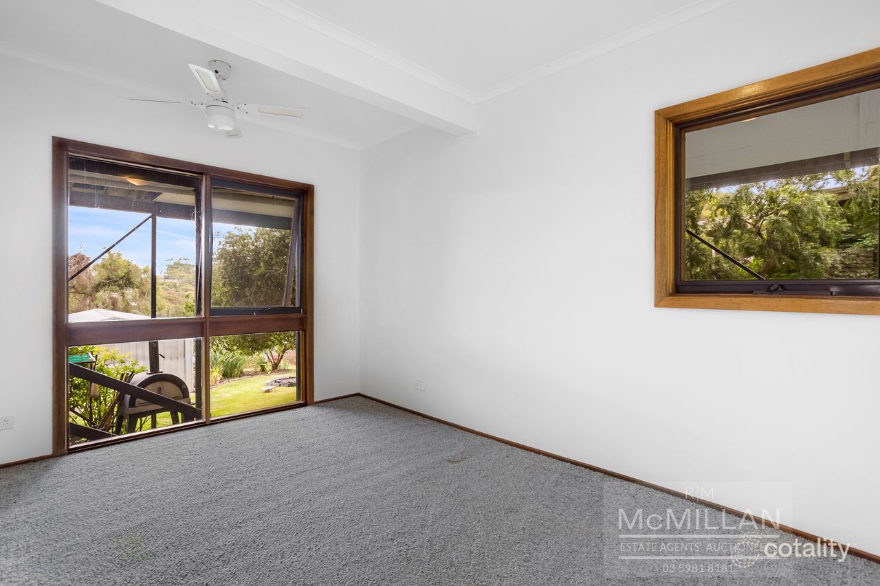 42 Murawa Dr, Rosebud, VIC 3939