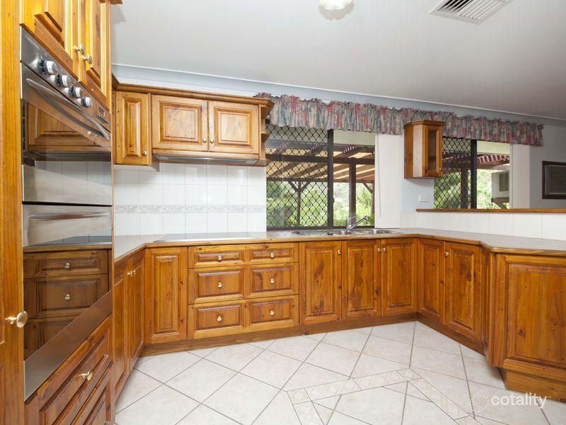 64 Amethyst Cres, Mount Richon, WA 6112