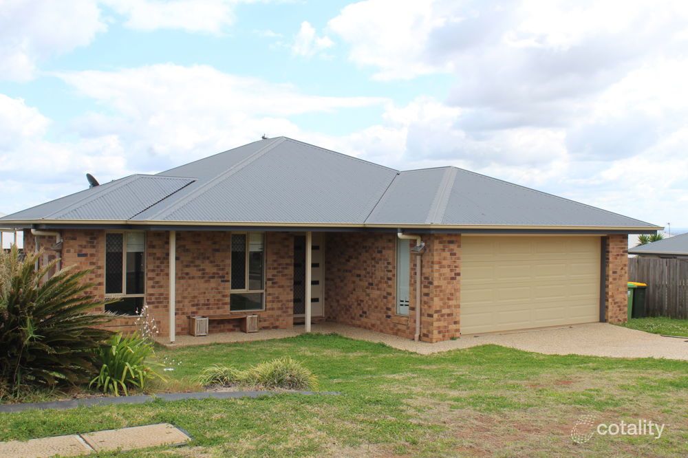 18 Currawong Dr, Highfields, QLD 4352