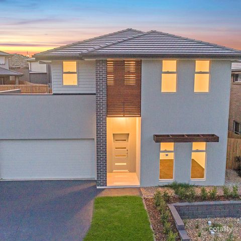 33 Stamford Bridge Ave, North Kellyville, NSW 2155