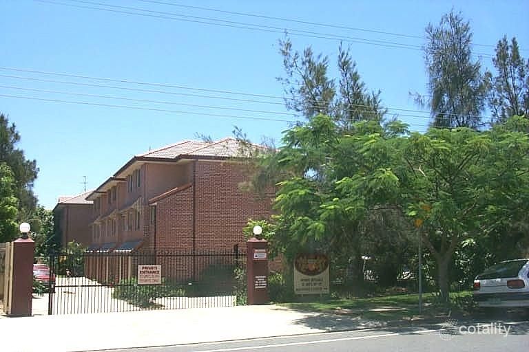 87/100 Racecourse Dr, Bundall, QLD 4217