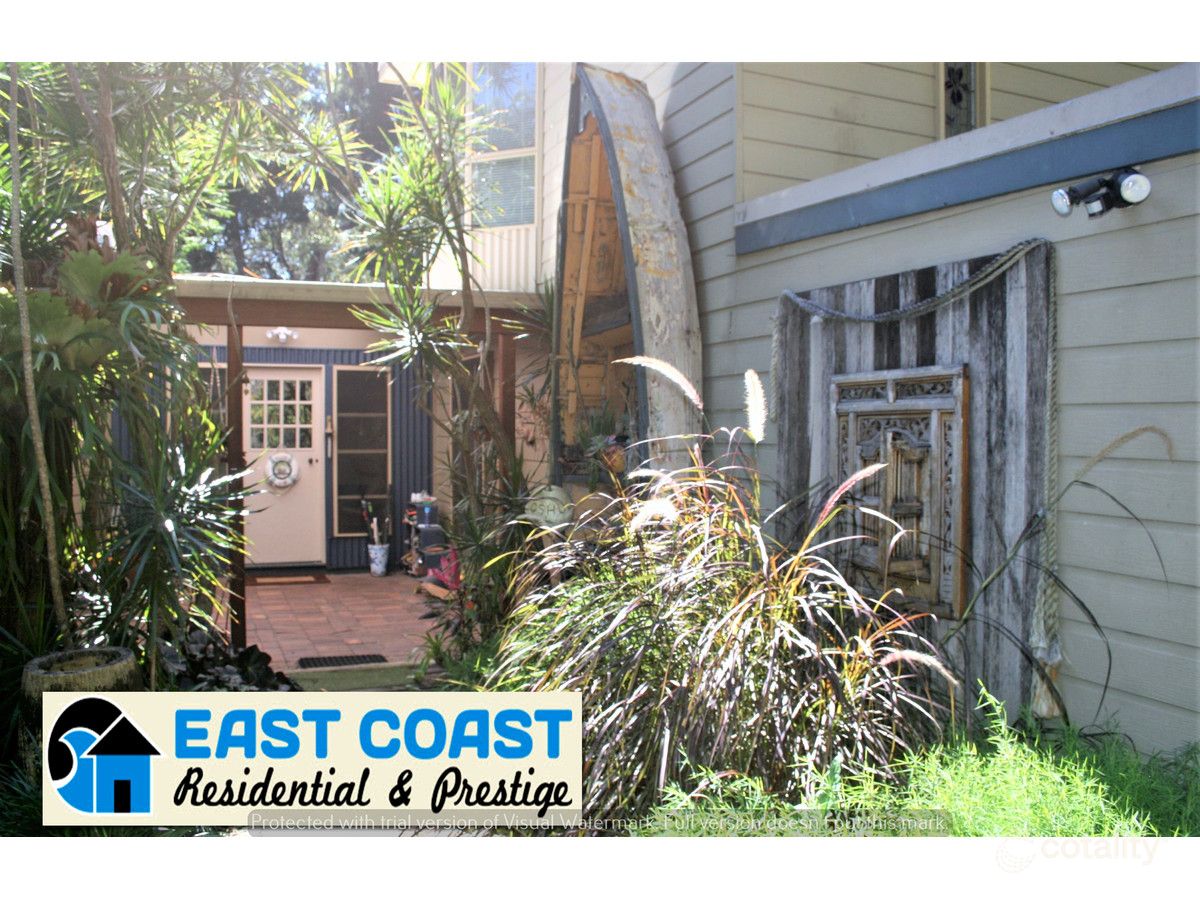 18 Shirley St, Coochiemudlo Island, QLD 4184