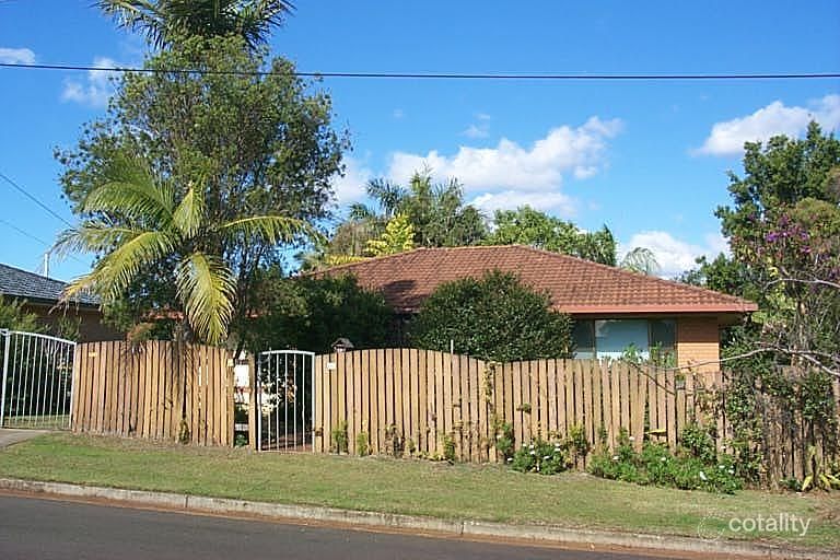 12 Gwingarra St, Wellington Point, QLD 4160