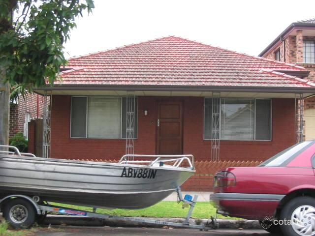 8 Hugh St, Ashfield, NSW 2131